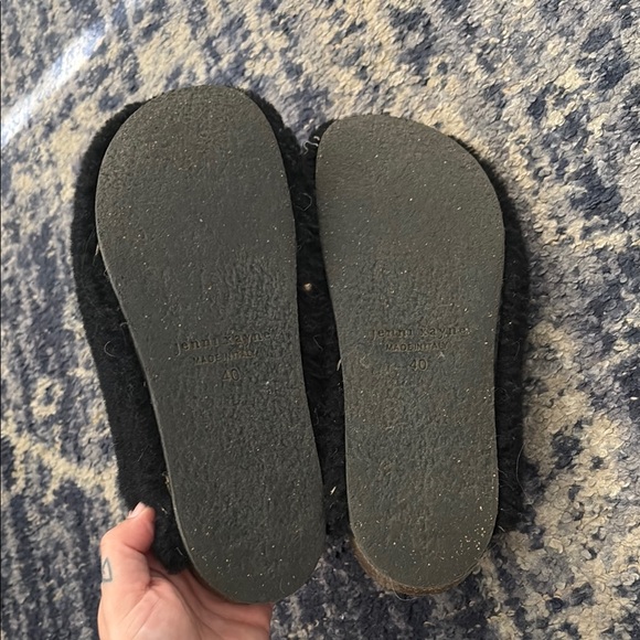 Jenni Kayne Black Fuzzy Clogs - Picture 3 of 5